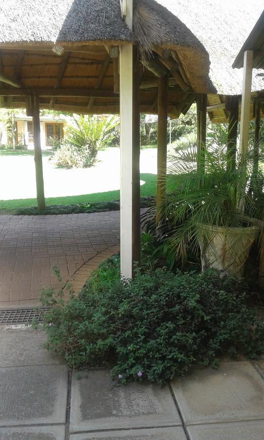 Ascot Inn Pietermaritzburg Exterior foto